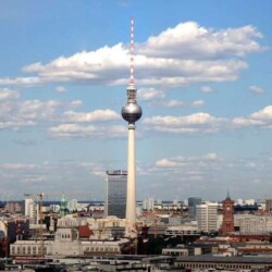 Berlin, Fernsehturm, Gebäude, Wolken